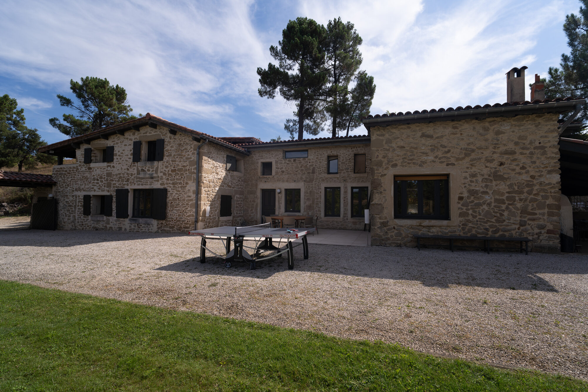 Façade — table de ping-pong